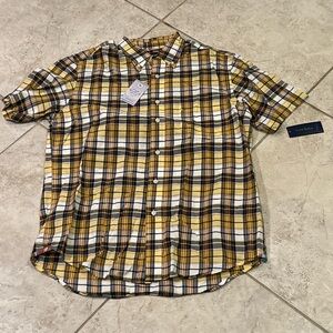 Club Room Yellow and Black Plaid Short Sleeve Button-Down Shirt